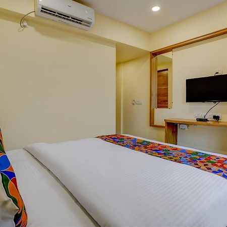 Fabhotel Crystal Homes - Nr Rajaram Bhiku Stadium Pune Extérieur photo