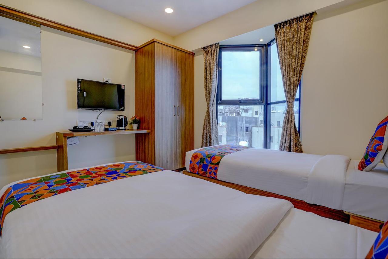 Fabhotel Crystal Homes - Nr Rajaram Bhiku Stadium Pune Extérieur photo