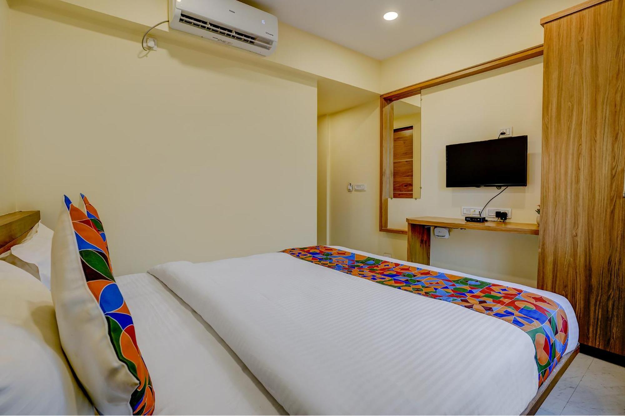 Fabhotel Crystal Homes - Nr Rajaram Bhiku Stadium Pune Extérieur photo